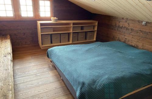 Staldenried  Gspon Apartamento | Heimelige Wohnung in einem Walliser Haus