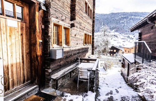 Fiesch Apartamento | Heimeliges Walliserhaus