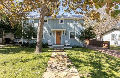 Fredericksburg Casa | Heiser Haus I Terrific para 2 parejas | 3. 5 cuadras a la calle principal