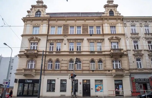 Palmovka Apartamento | Helen Homestay Karlín Prague