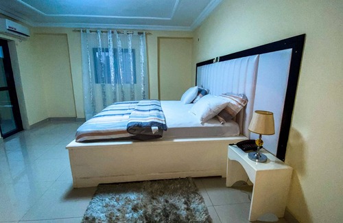 Yaounde Hotel | Helen Hotel