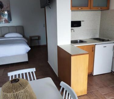 Achladies Apartamento | Helen's 11 boutique