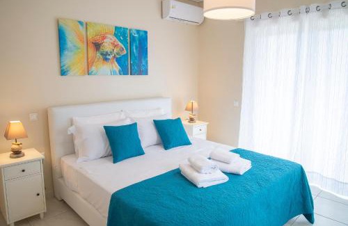 Nea Makri Casa | Helios: Charming beach home next to crystal waters