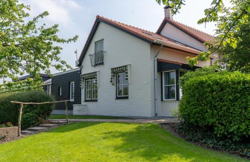 Cadzand-Bad Casa | Hello Zeeland - Essenhoeve 1 Voorhuis
