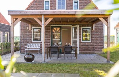 Ossenisse Casa | Hello Zeeland - Vakantiewoning Knuitershoek 104