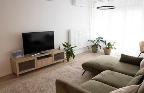 Pecs Apartamento | hellohome apartman