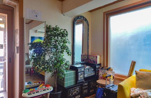 Yeonnam-dong Casa | Helloworld guesthouse