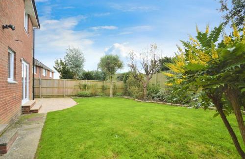 Ryde Casa | Helms House