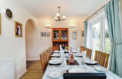 Ryde Casa | Helms House