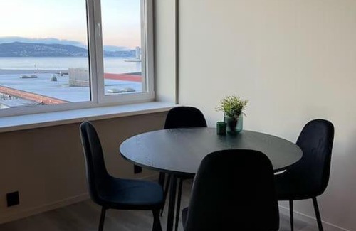 Sandviken Apartamento | Helt nyoppusett leilighet
