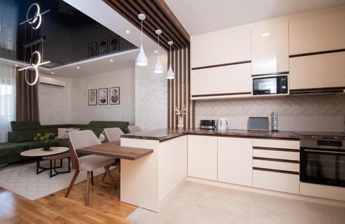 Arandelovac Apartamento | Hemingway LUX