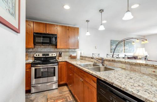 McCall Casa | Hemlock Hideaway #24