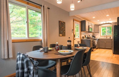 Conway Chalet De Esquí | Hemlock Hill Chalet: NH escape