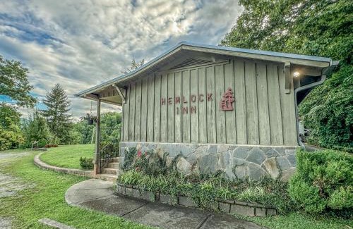 Cherokee Hotel | Hemlock Inn