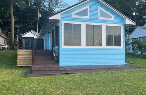 Reading Casa | Hemlock Lake House -- Close to Hillsdale College