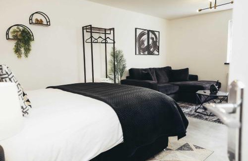 Barrow-on-Trent Apartamento | Hen & Chickens Luxury Apartments, Free Parking, By DerBnB