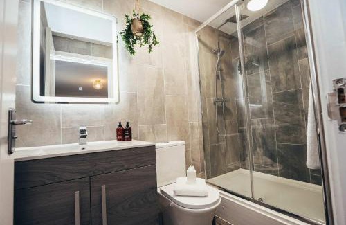 Barrow-on-Trent Apartamento | Hen & Chickens Luxury Apartments, Free Parking, By DerBnB