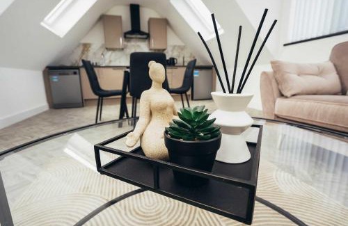 Barrow-on-Trent Apartamento | Hen & Chickens Luxury Apartments, Free Parking, By DerBnB