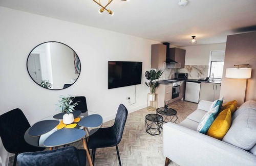 Barrow-on-Trent Apartamento | Hen & Chickens Luxury Apt Free Parking | By DerBnB
