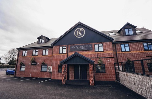 Barrow-on-Trent Apartamento | Hen & Chickens Luxury Apt Free Parking | By DerBnB