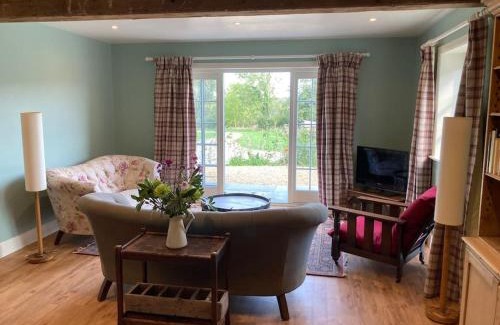 Long Clawson Casa | Hen House: Private annexe on stunning farm