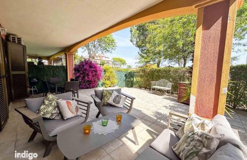 Costa Esuri Apartamento | (HEN001) Stunning Garden Apartment