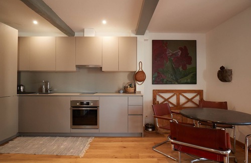 Hendaye Apartamento | Hendaye in the Basque Country, romantic apartment in the city center