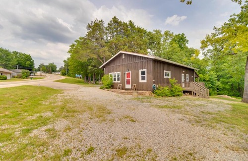 Henderson Casa | Henderson Vacation Rental Less Than 1 Mi to Norfork Lake!
