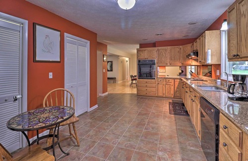 Hendersonville Casa | Hendersonville Home w/ Fire Pit: 5 Mi to Downtown!