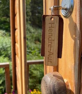 Lanwrin Otro | Hendre-Aur Glamping Pod