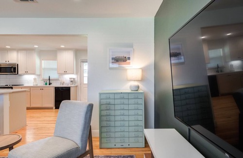 Lubbock Casa | Hendrix House - 2BR/2BA - Dog Friendly!