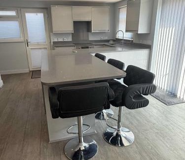 Clifton Casa | Henlow Room 2 of 2
