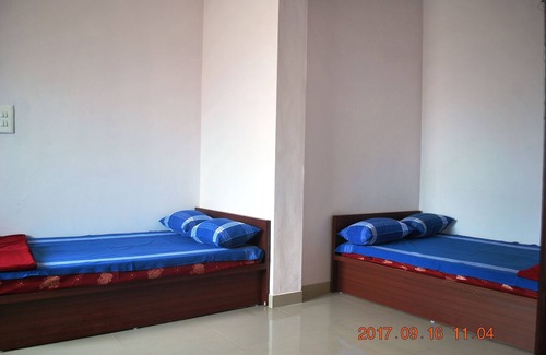 Chikkamagaluru Cabina | HENRY CORNER - CHIKMAGALUR