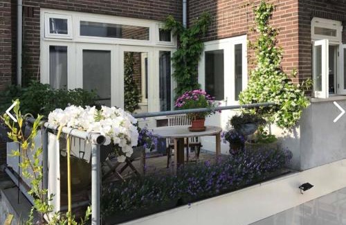 Burgwallen Nieuwe Zijde Apartamento | Here's Lucy