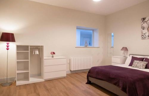 Hereford Apartamento | Hereford City Centre - Apartment 2, Isabella House - Modern Apartment In The Heart of The City - Sleeps 2 Guests - Hosted by RENTMYHOUSE