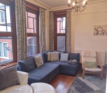 Hereford Apartamento | Hereford - Falcon House - Spacious 5 Bedroom House With Games Room - Sleeps 14 Guests - Great Property For Family & Friends Gathering Together - Hosted by RENTMYHOUSE
