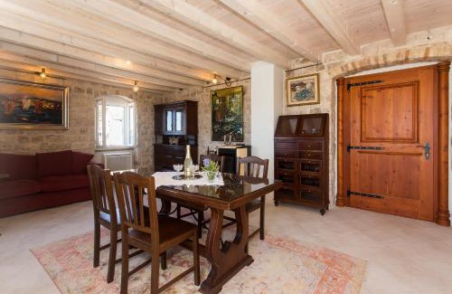 Seget Donji Casa | Heritage Art Home