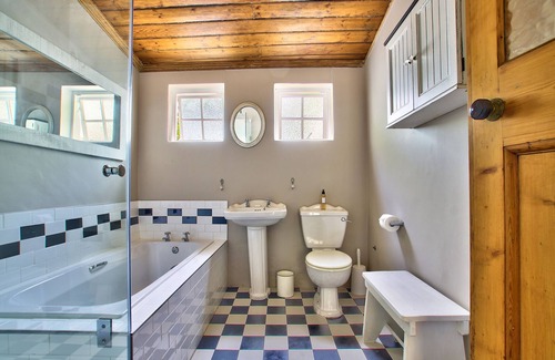 Newlands Cabaña | Heritage Cottage bellamente renovado con características originales con modernas