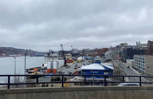 Downtown St. John's Apartamento | Heritage Gem: Sweeping Harbor Views, Pvte. Parkingv