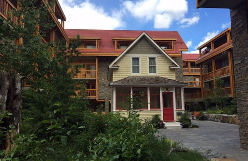 Banff Casa | Heritage House near Centre | Rooftop Hot Pools