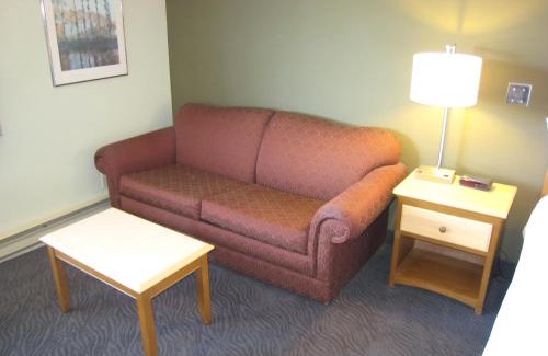 East Kootenay Hotel | Heritage Inn Hotel & Convention Centre - Cranbrook