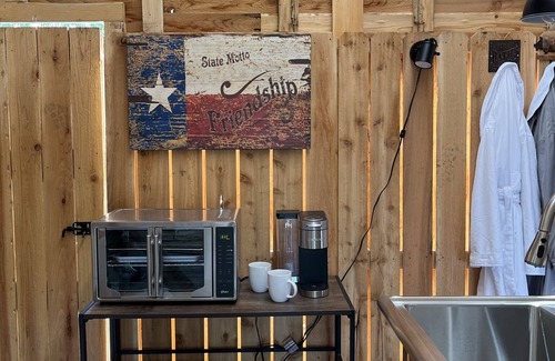 Bozeman Cabina | Heritage Ranch 'Madison' Glamping Tent (8)