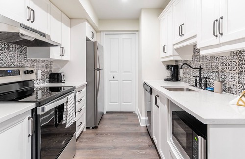 Smiths Falls Apartamento | Heritage Rideau 2Br Apartment. Free Parking