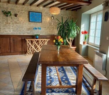 Sommervieu Cama Y Desayuno | Heritage stone house BnB with Gourmet Breakfast - Chambres d'hôtes de charme entre Bayeux et les plages du débarquement