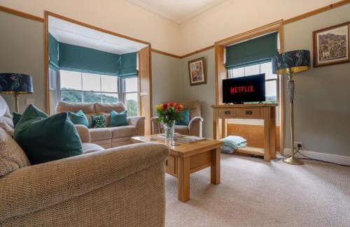 Matlock Bath Casa | Heritage Swiss Cottage