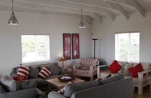 Vermont Cabaña | Hermanus Beach Cottage 2