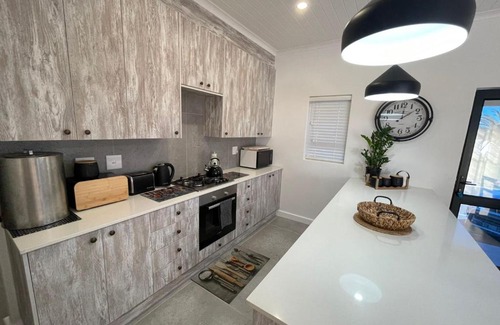 Sandbaai Casa | Hermanus Holiday Home