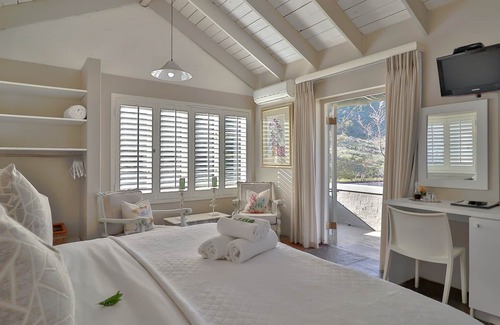 Hermanus Cama Y Desayuno | Hermanus Lodge on the Green