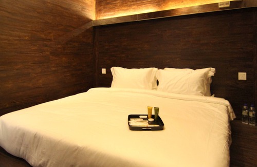 Bukit Indah Hotel | Hermess Hotel