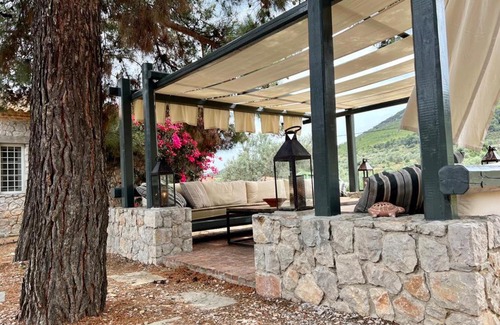 Ermionida Casa | Hermione Hills Luxury Cottage by Goutos Luxury Living